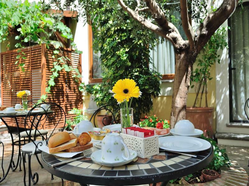Affittacamere Le Clarisse Trastevere 3*